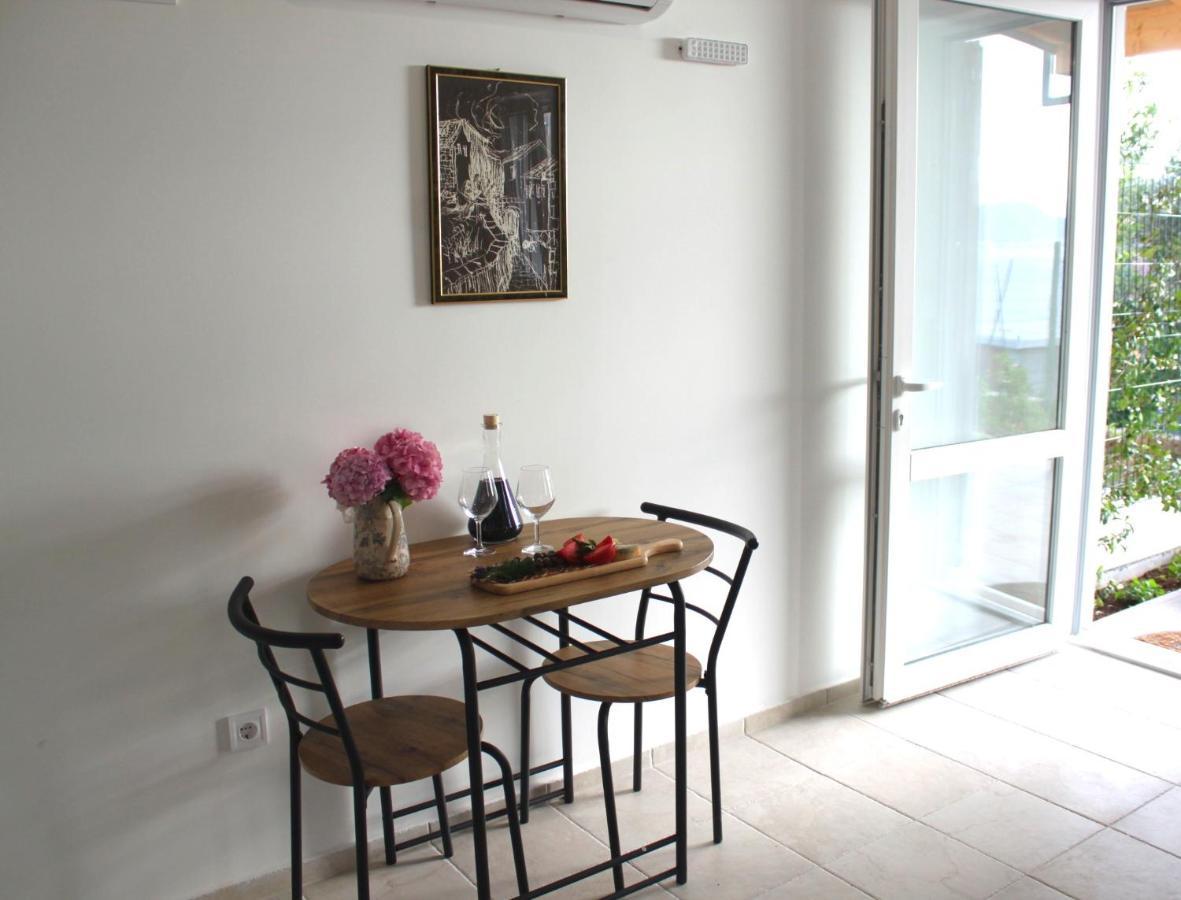 Blue Mediterranean Apartments Sveti Stefan Exterior foto