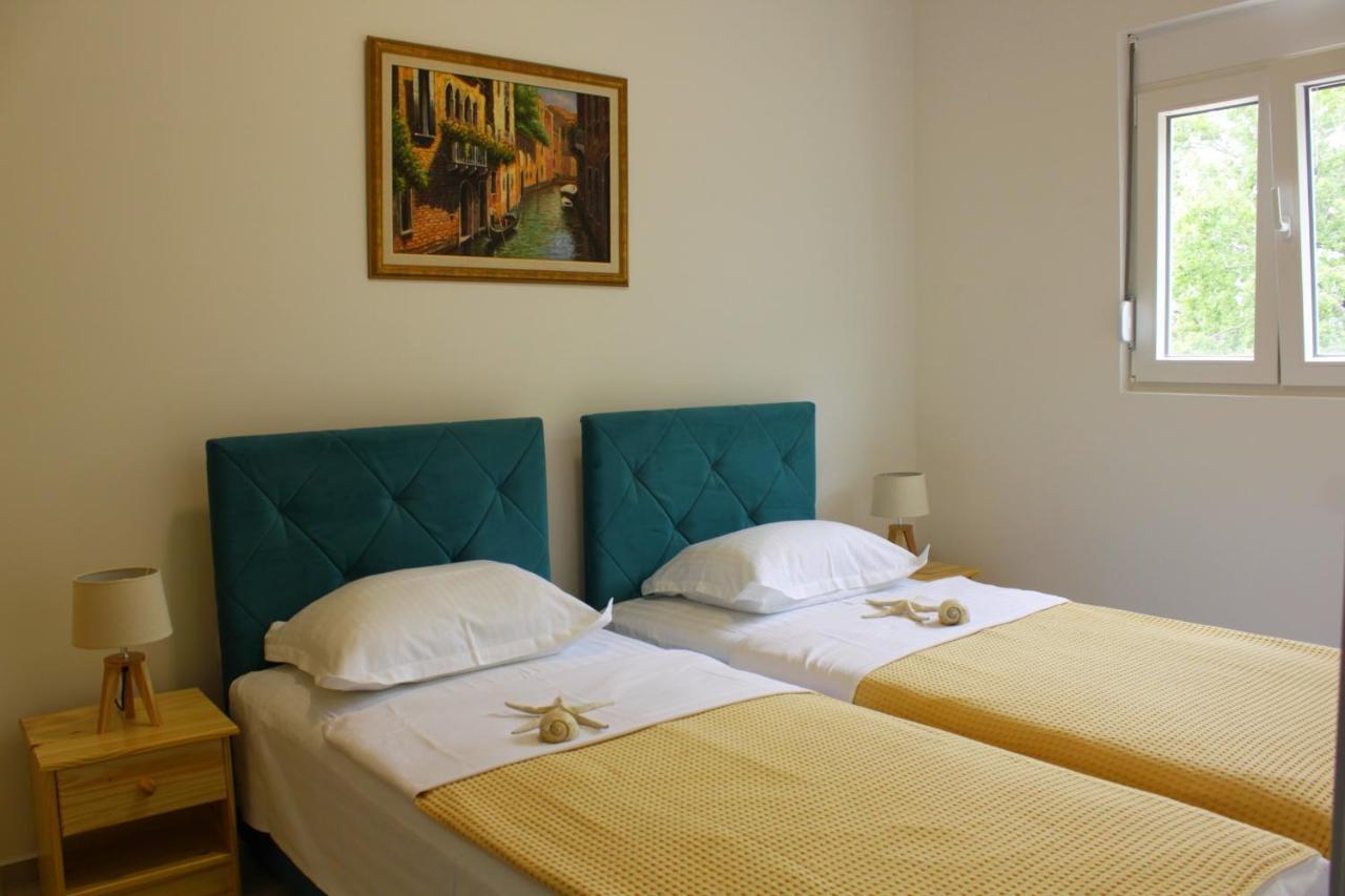 Blue Mediterranean Apartments Sveti Stefan Exterior foto